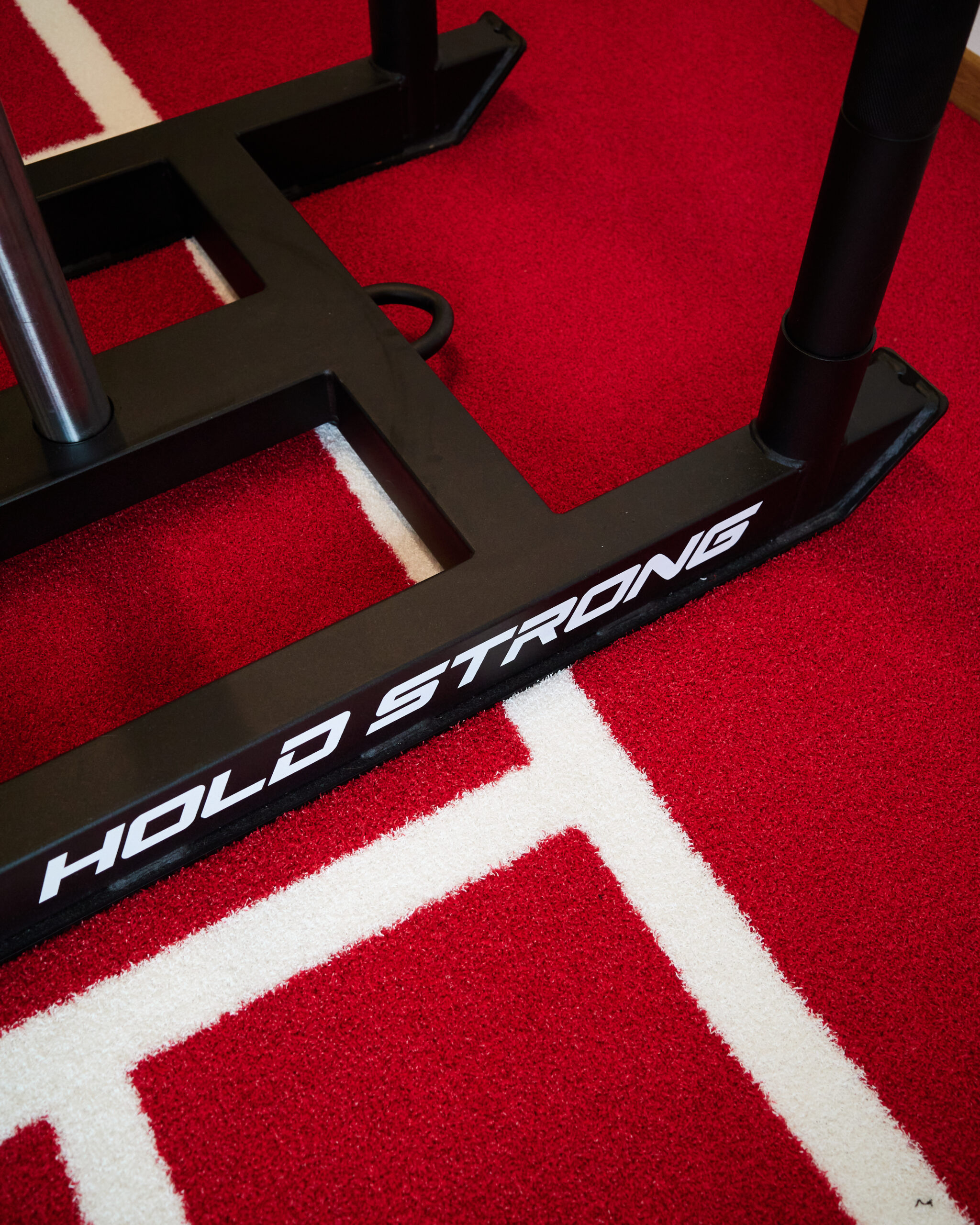 Trainingsschlitten von Hold Strong Fitness auf der Sprintbahn